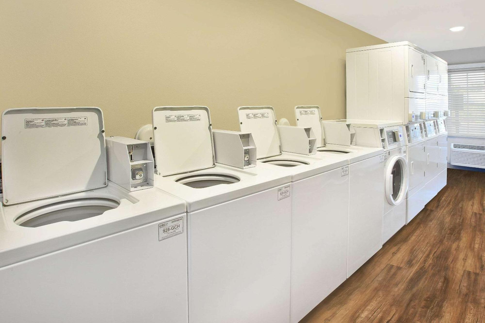 Saint Charles Woodspring Suites St Louis St Charles מראה חיצוני תמונה