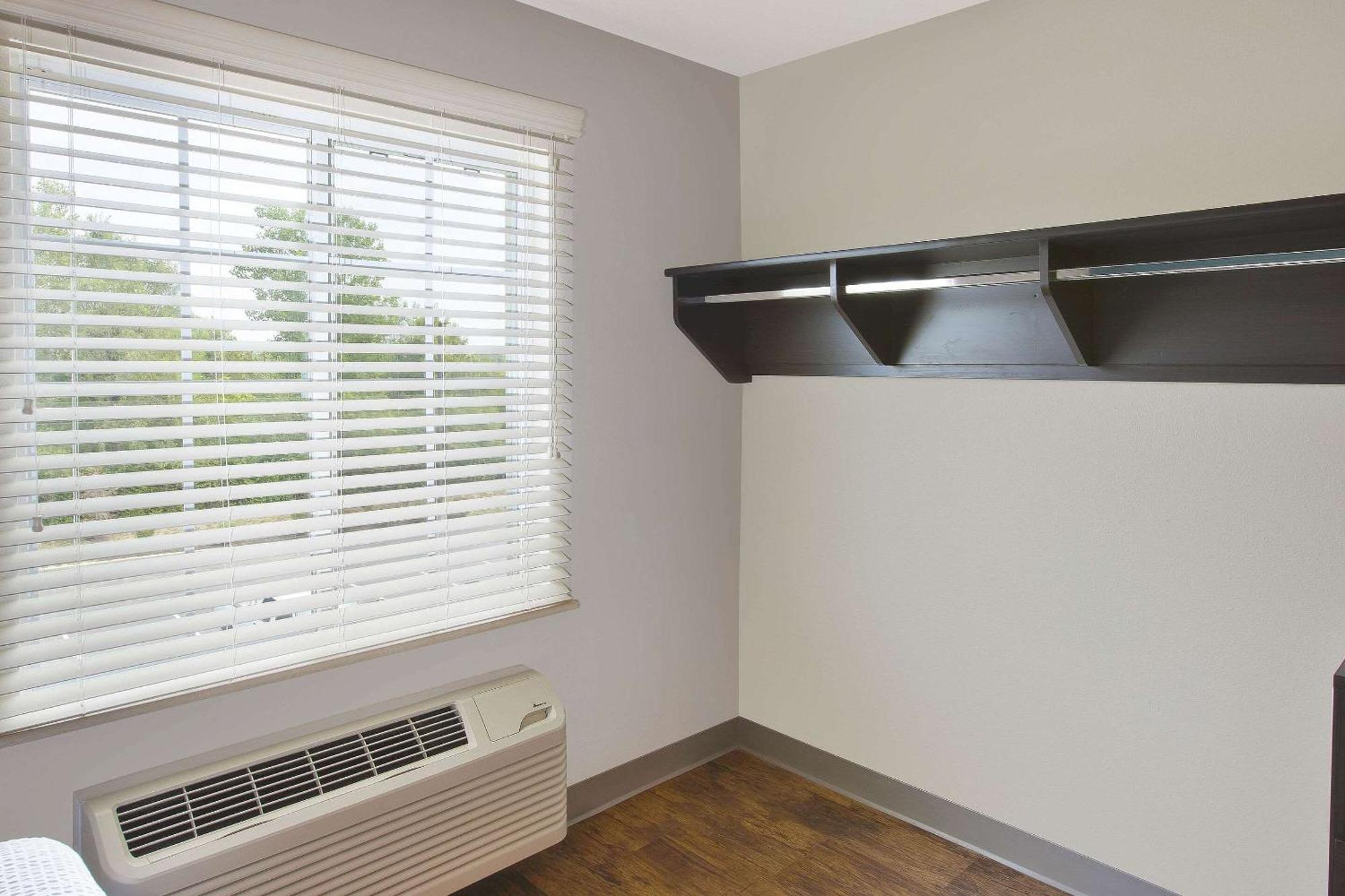 Saint Charles Woodspring Suites St Louis St Charles מראה חיצוני תמונה